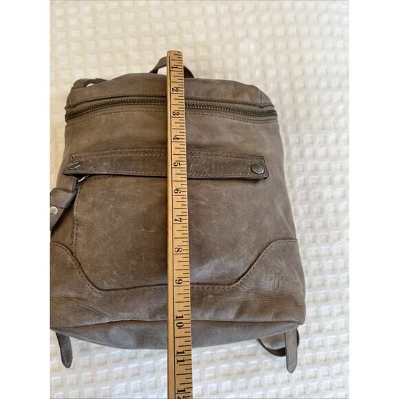 Vintage FRYE Light Brown Khaki Leather Backpack Silver Purse Boho Travel Classic main image 11